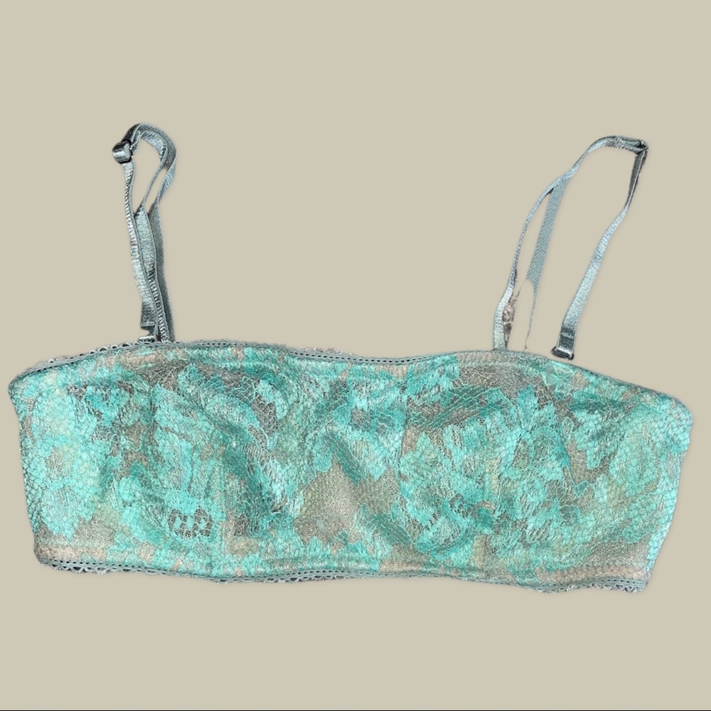 Victoria’s Secret bra size 32B blue